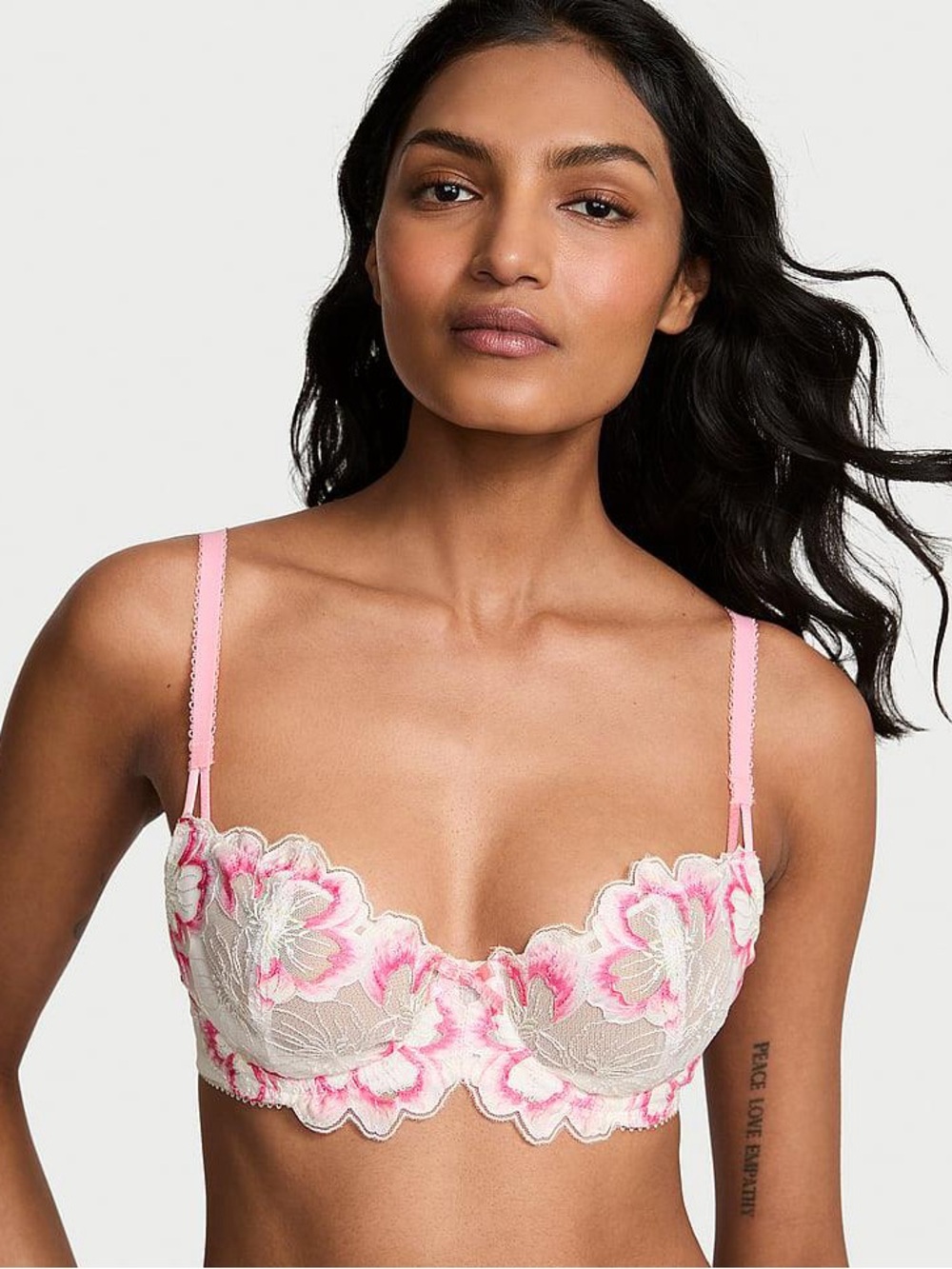 Victoria’s Secret Floral Lace Push Up Bra 34DD Pink White Ruffle Lace Underwire